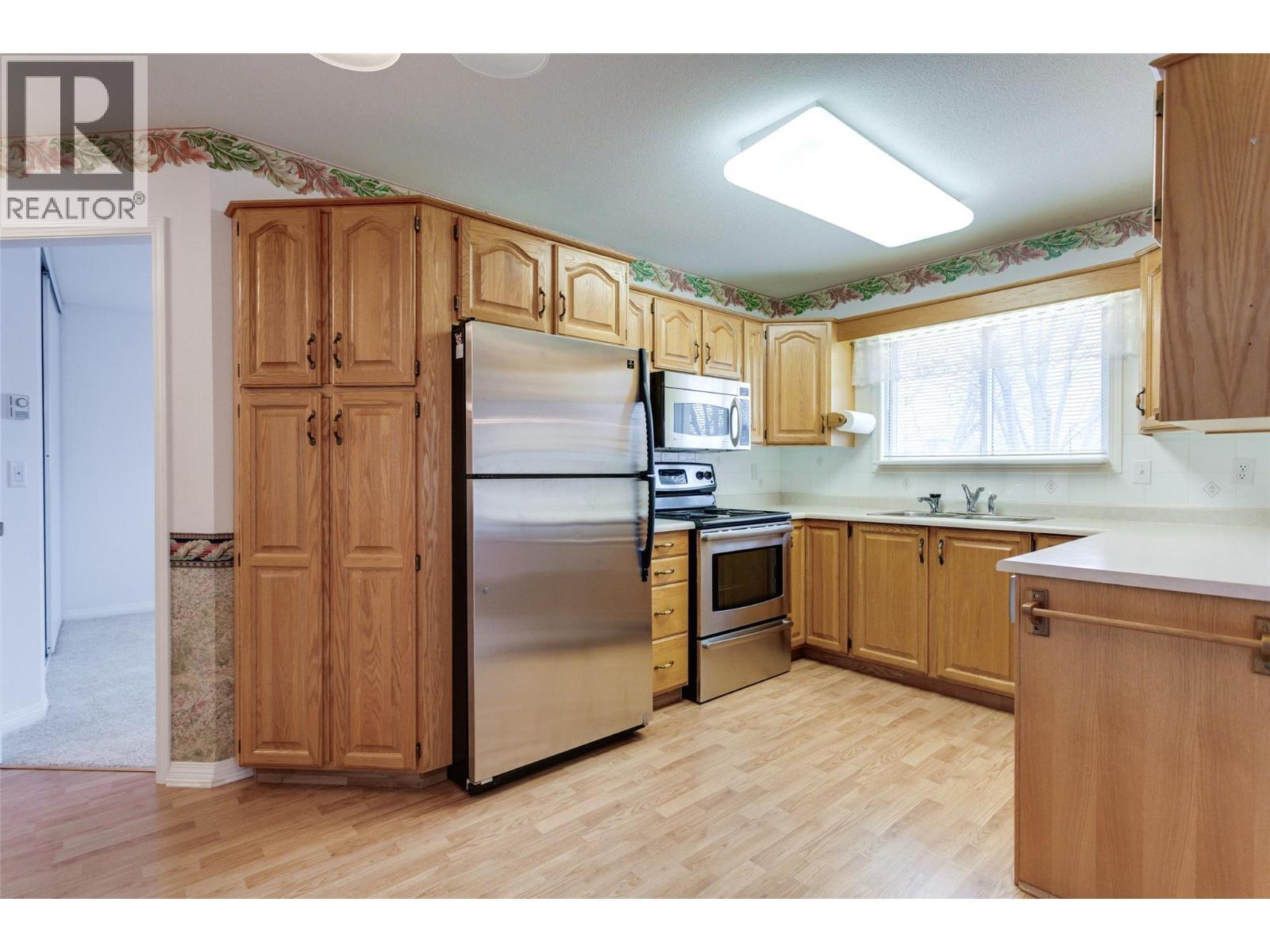 1055 Lawrence Avenue Unit# 105 Lot# 5. Kelowna, British Columbia