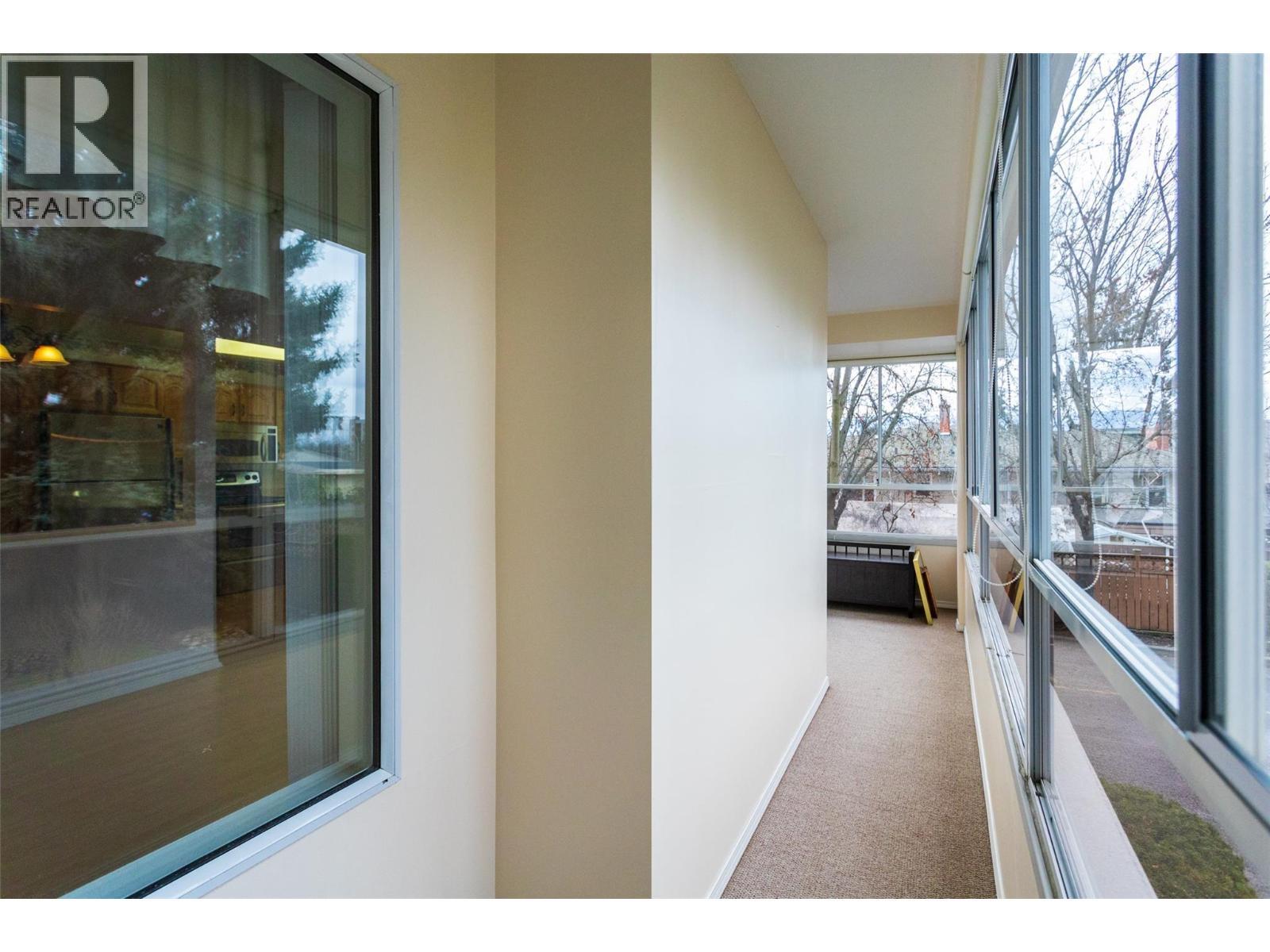 1055 Lawrence Avenue Unit# 105 Lot# 5. Kelowna, British Columbia