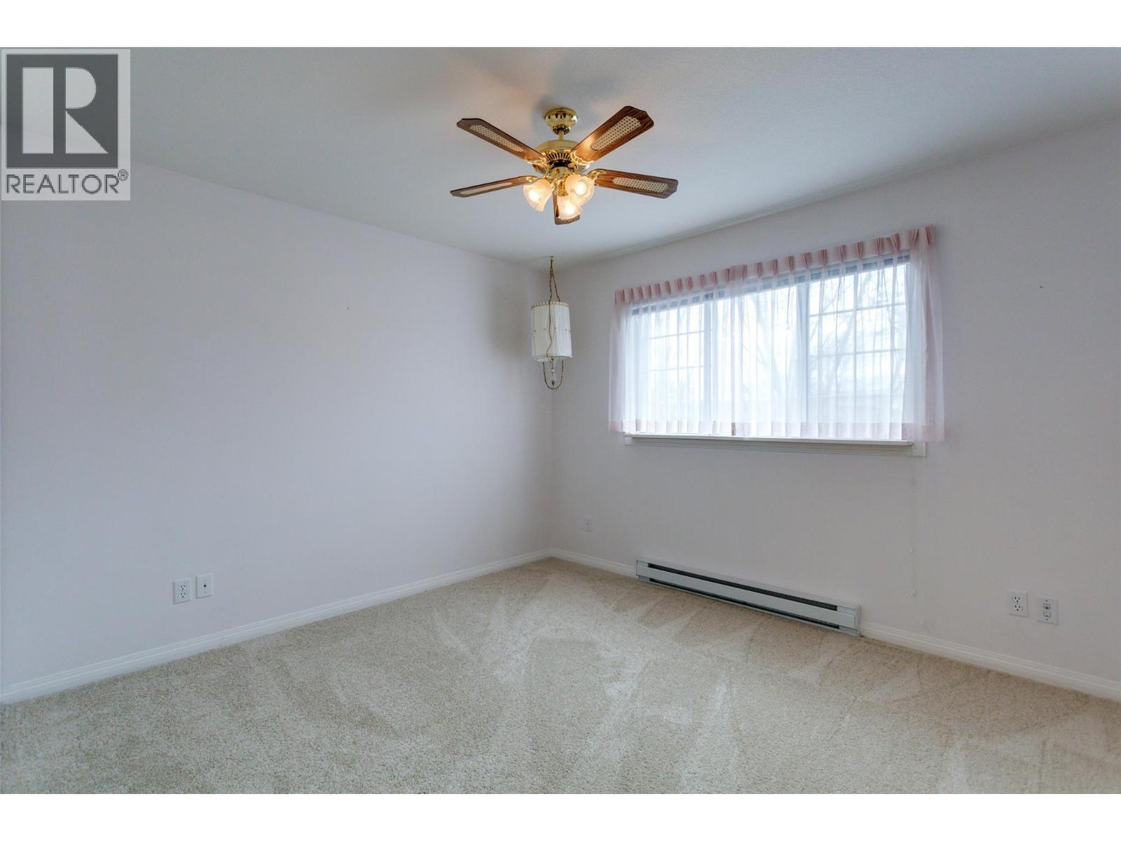 1055 Lawrence Avenue Unit# 105 Lot# 5. Kelowna, British Columbia