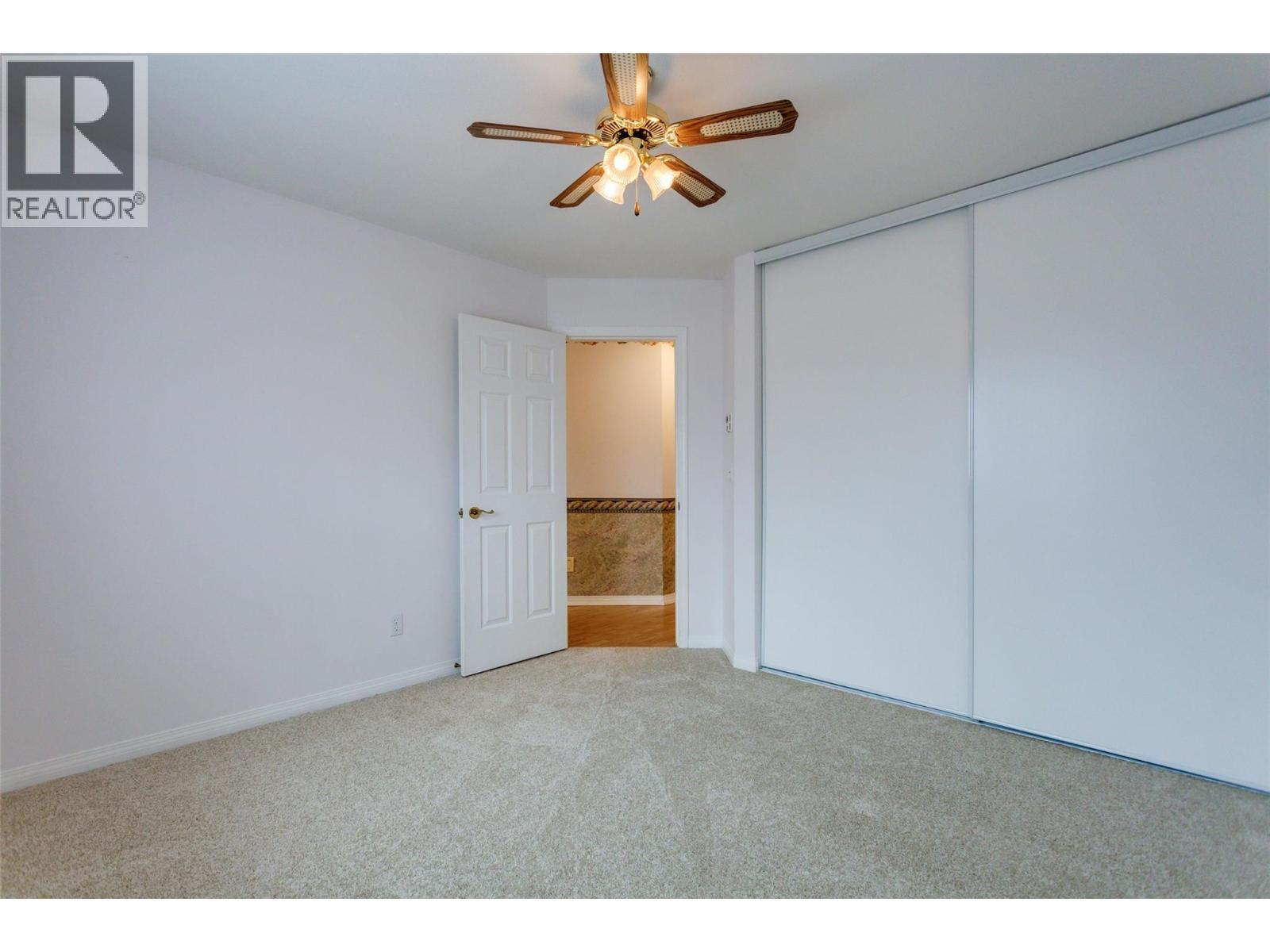 1055 Lawrence Avenue Unit# 105 Lot# 5. Kelowna, British Columbia