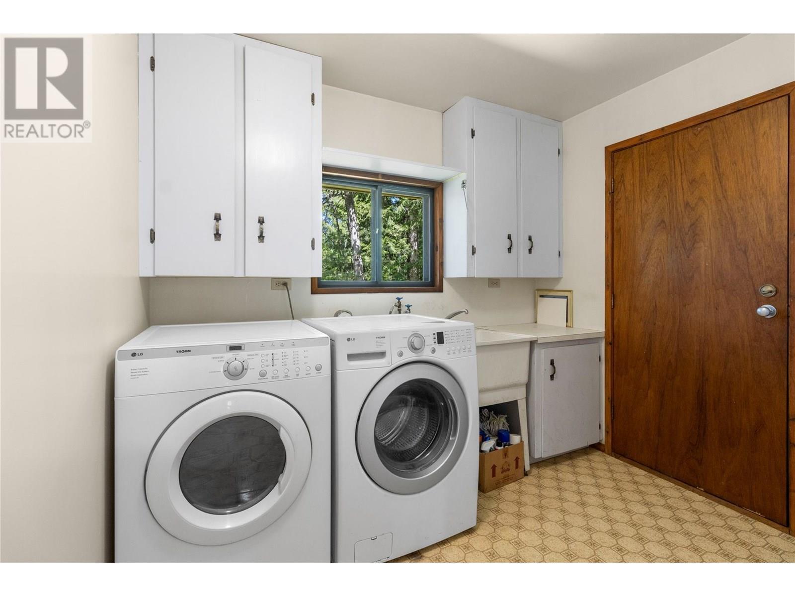 3840 Cameron Road. Eagle Bay, British Columbia