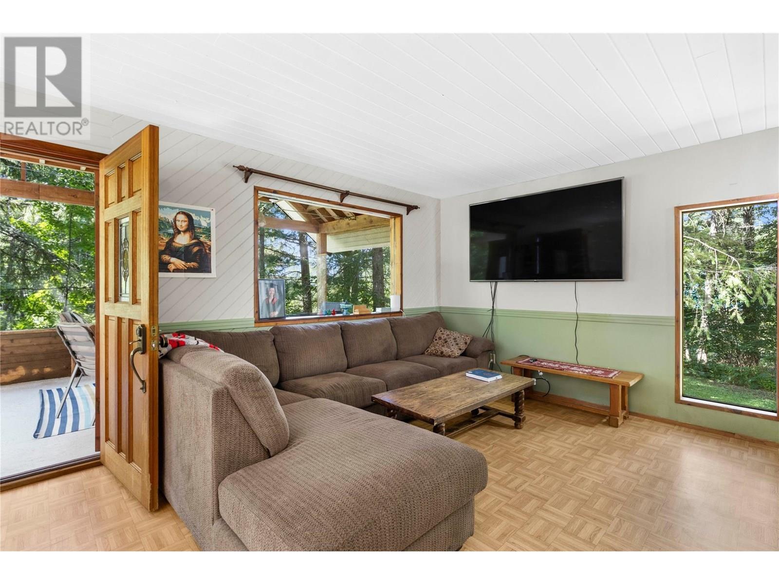 3840 Cameron Road. Eagle Bay, British Columbia