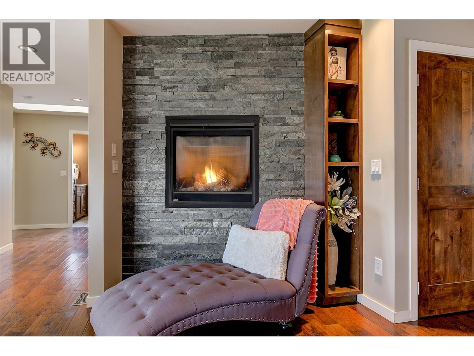 371 Valley Road Unit# 1-3. Kelowna, British Columbia