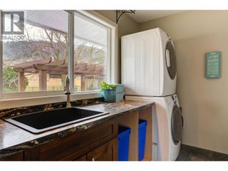 371 Valley Road Unit# 1-3. Kelowna, British Columbia