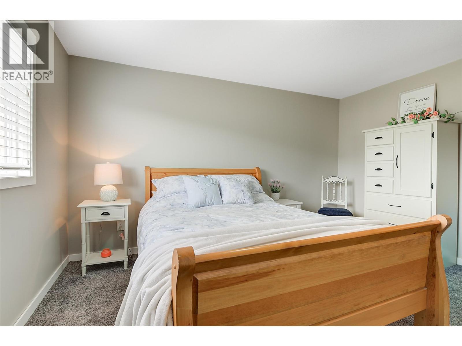 371 Valley Road Unit# 1-3. Kelowna, British Columbia