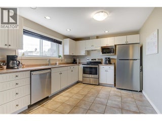 371 Valley Road Unit# 1-3. Kelowna, British Columbia