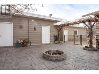 371 Valley Road Unit# 1-3. Kelowna, British Columbia