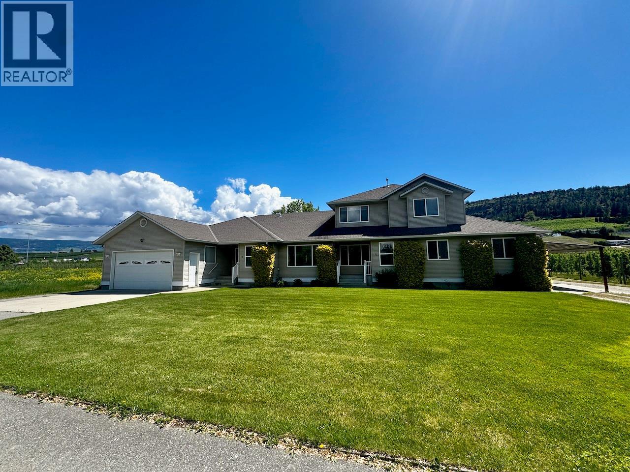 371 Valley Road Unit# 1-3. Kelowna, British Columbia