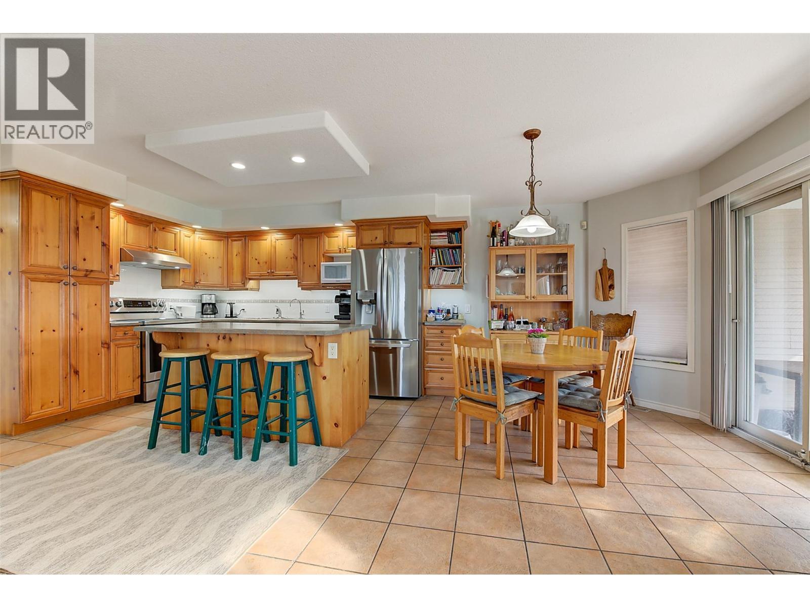 371 Valley Road Unit# 1-3. Kelowna, British Columbia