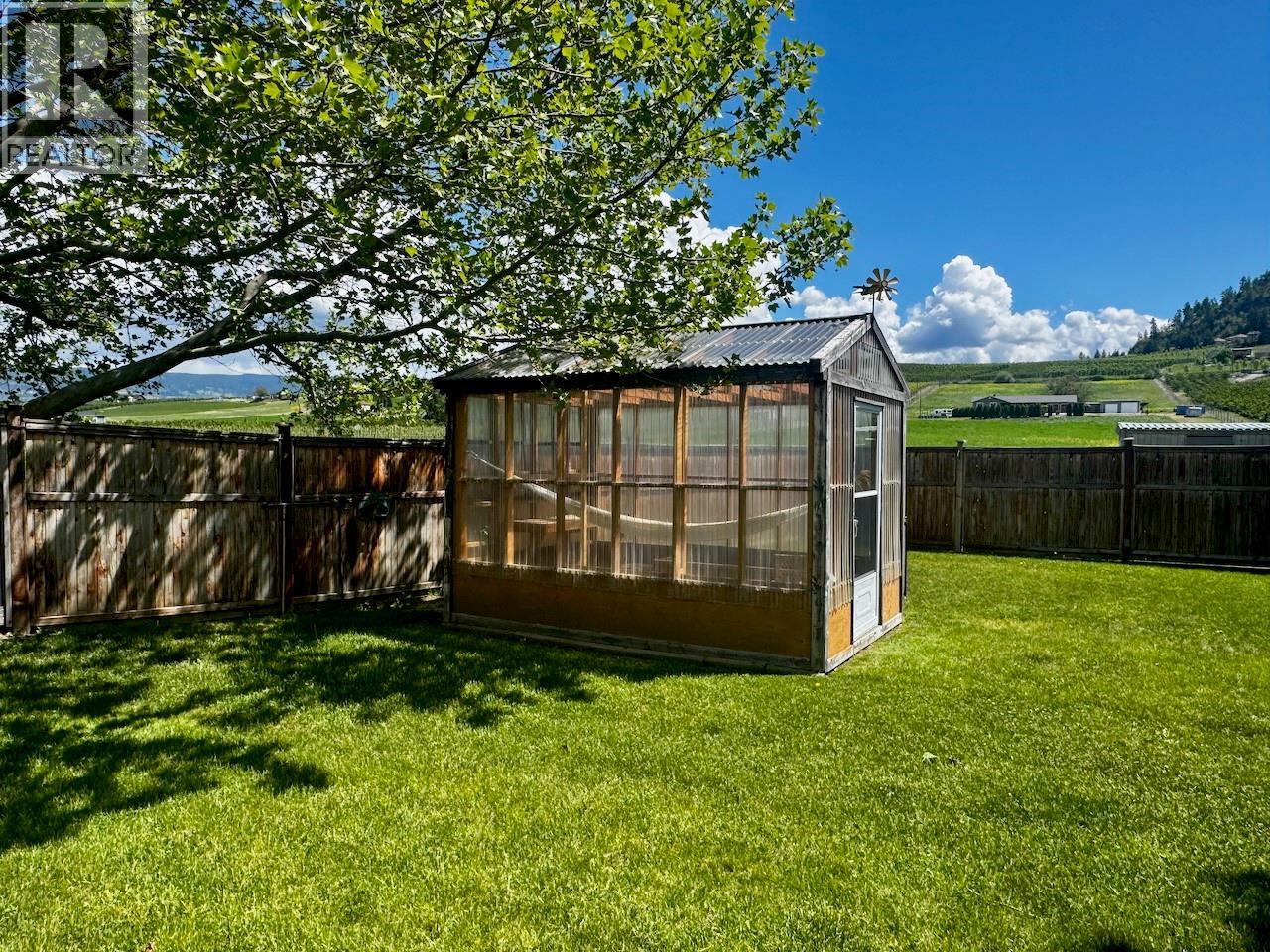 371 Valley Road Unit# 1-3. Kelowna, British Columbia