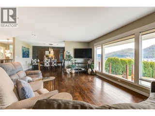 371 Valley Road Unit# 1-3. Kelowna, British Columbia
