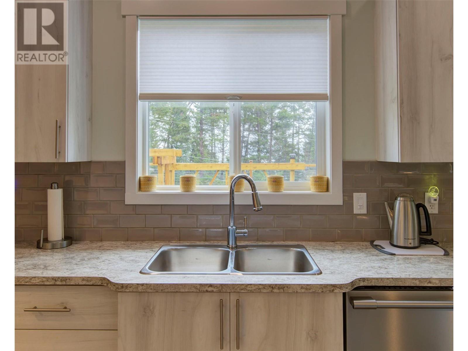 9468 Houghton Road. Vernon, British Columbia