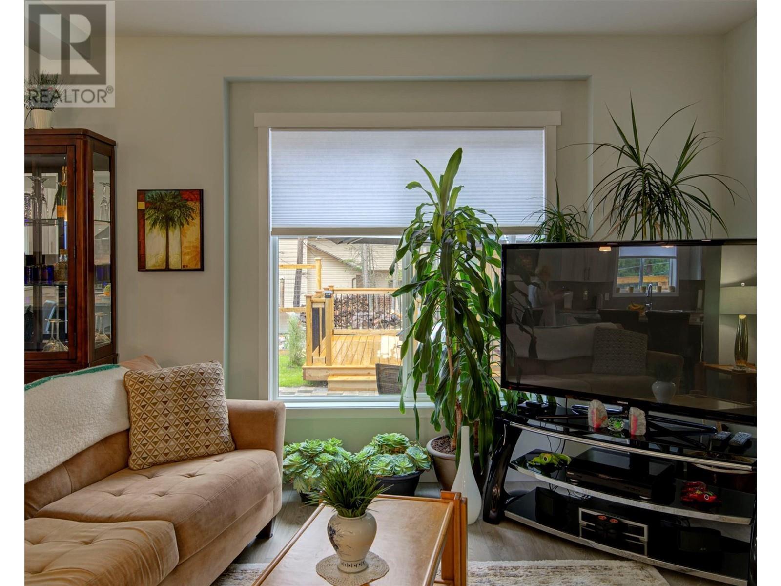 9468 Houghton Road. Vernon, British Columbia