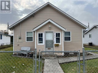 793 Clement Avenue. Kelowna, British Columbia