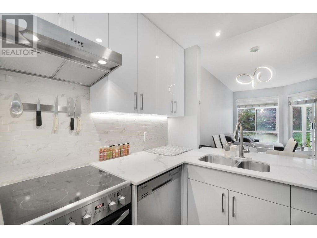 306 630 Roche Point Drive, North Vancouver