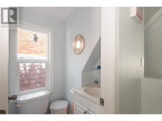 6820 Trans Canada Highway Nw Unit# 2. Salmon Arm, British Columbia