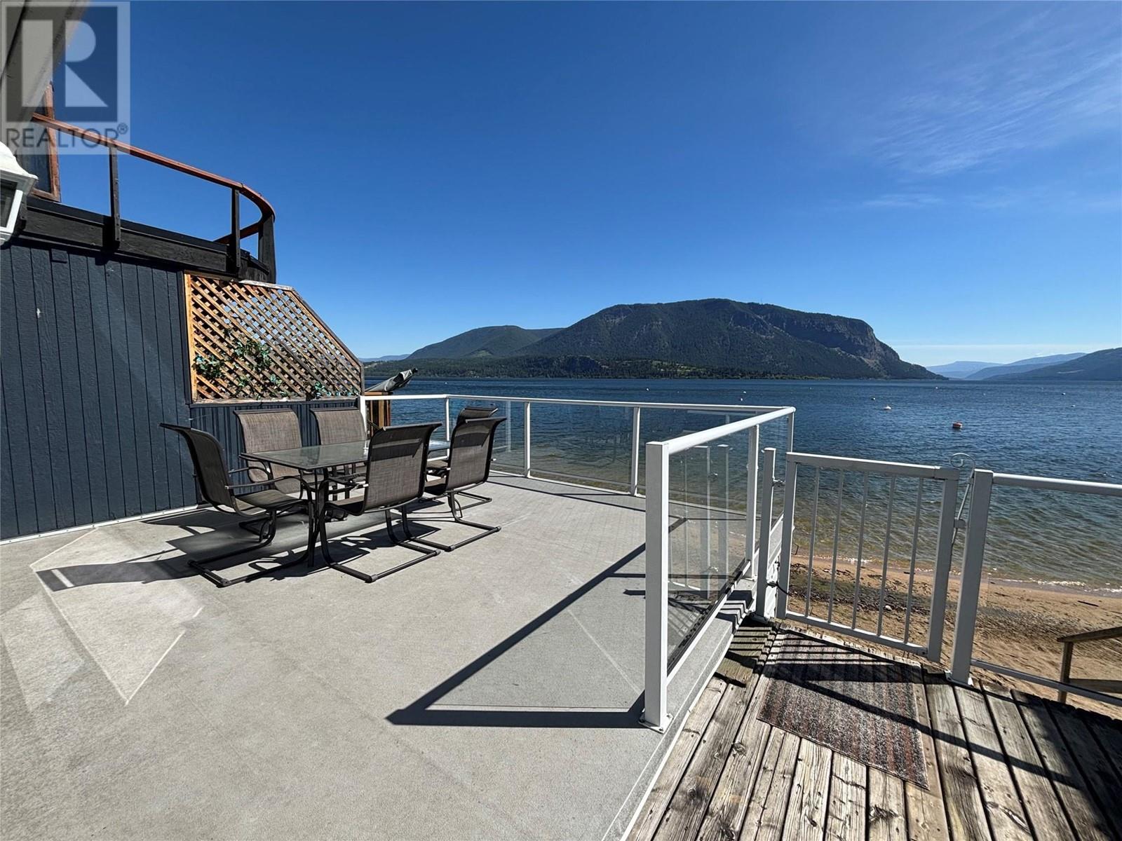 6820 Trans Canada Highway Nw Unit# 2. Salmon Arm, British Columbia