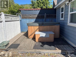 6820 Trans Canada Highway Nw Unit# 2. Salmon Arm, British Columbia