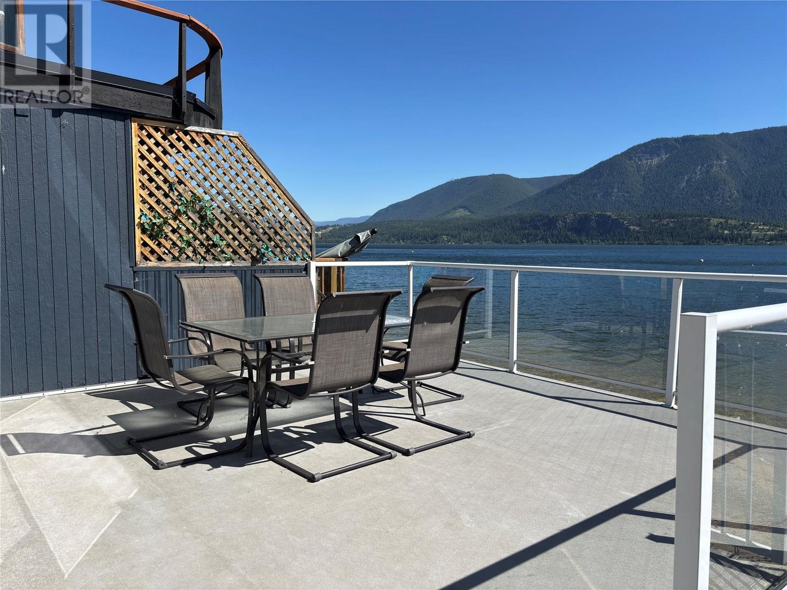 6820 Trans Canada Highway Nw Unit# 2. Salmon Arm, British Columbia