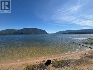 6820 Trans Canada Highway Nw Unit# 2. Salmon Arm, British Columbia