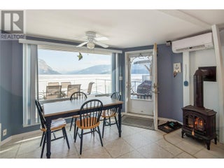 6820 Trans Canada Highway Nw Unit# 2. Salmon Arm, British Columbia