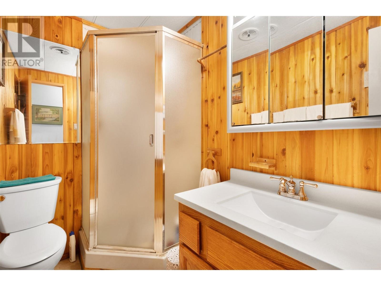 3096 Lindberg Road. Sorrento, British Columbia