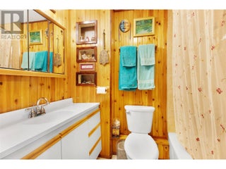 3096 Lindberg Road. Sorrento, British Columbia