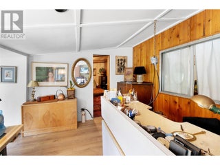 3096 Lindberg Road. Sorrento, British Columbia