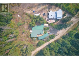 3096 Lindberg Road. Sorrento, British Columbia