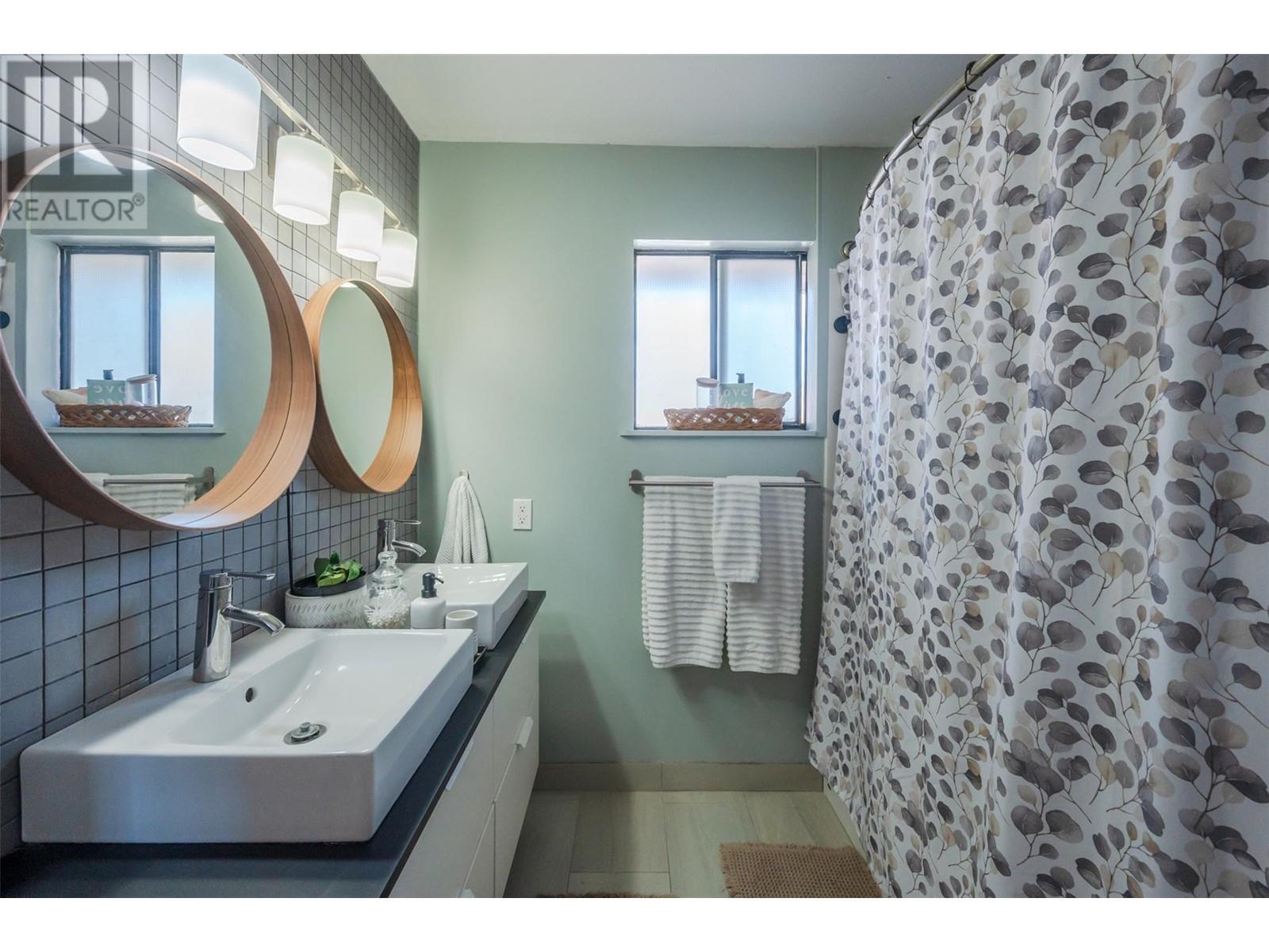 8043 Vedette Drive Unit# 1a. Osoyoos, British Columbia