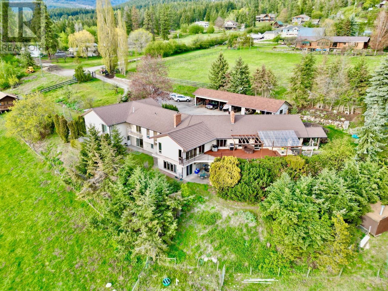 5620 Neil Road. Vernon, British Columbia