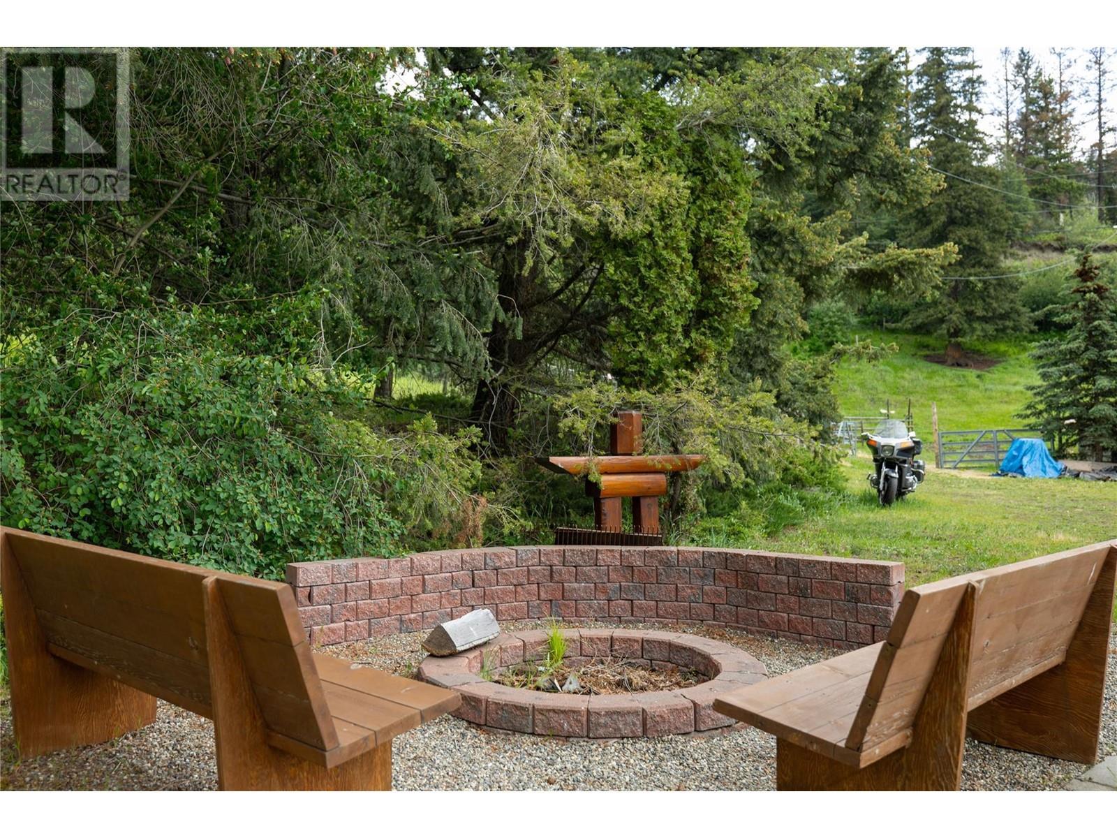 5620 Neil Road. Vernon, British Columbia