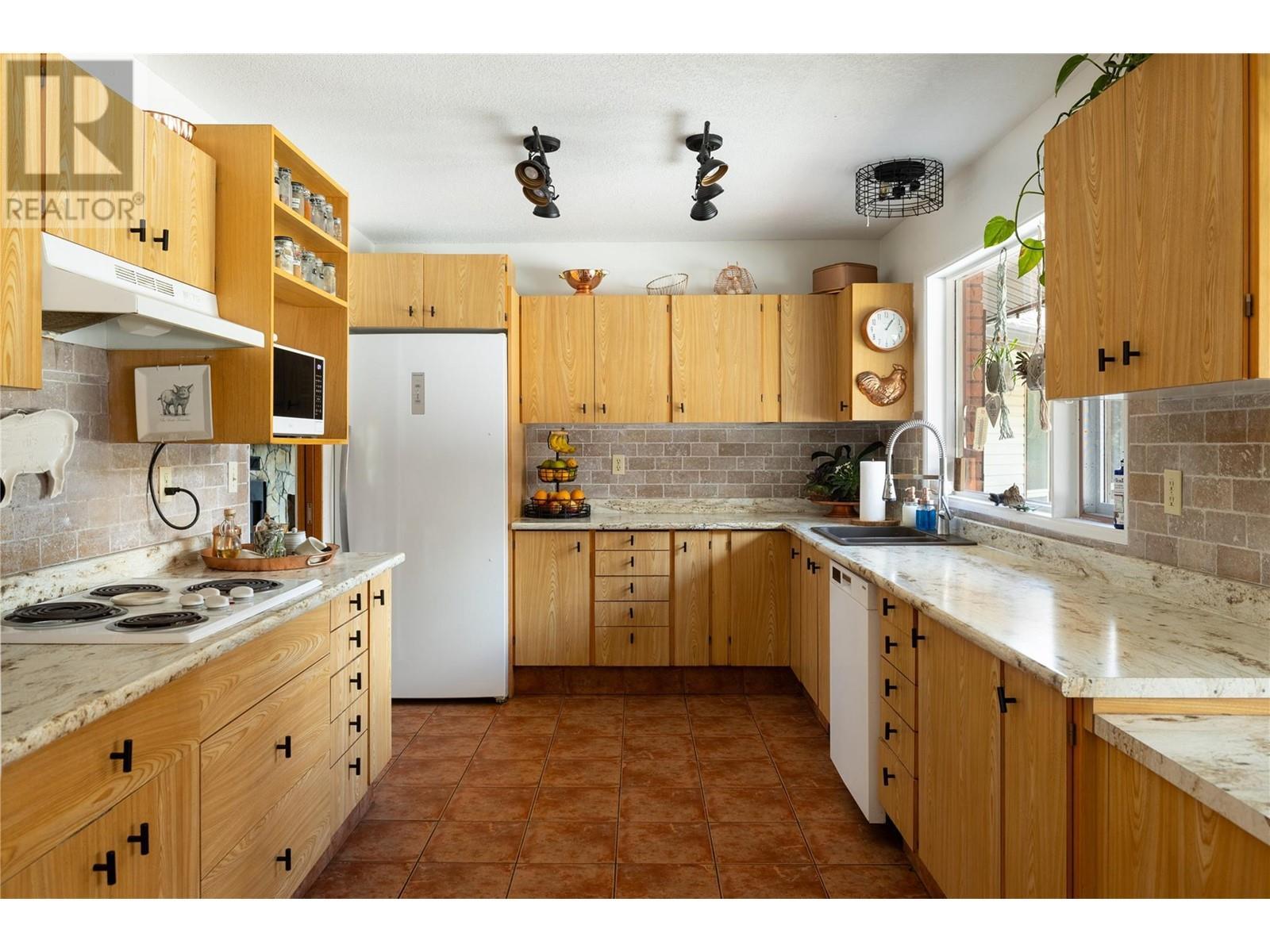 5620 Neil Road. Vernon, British Columbia