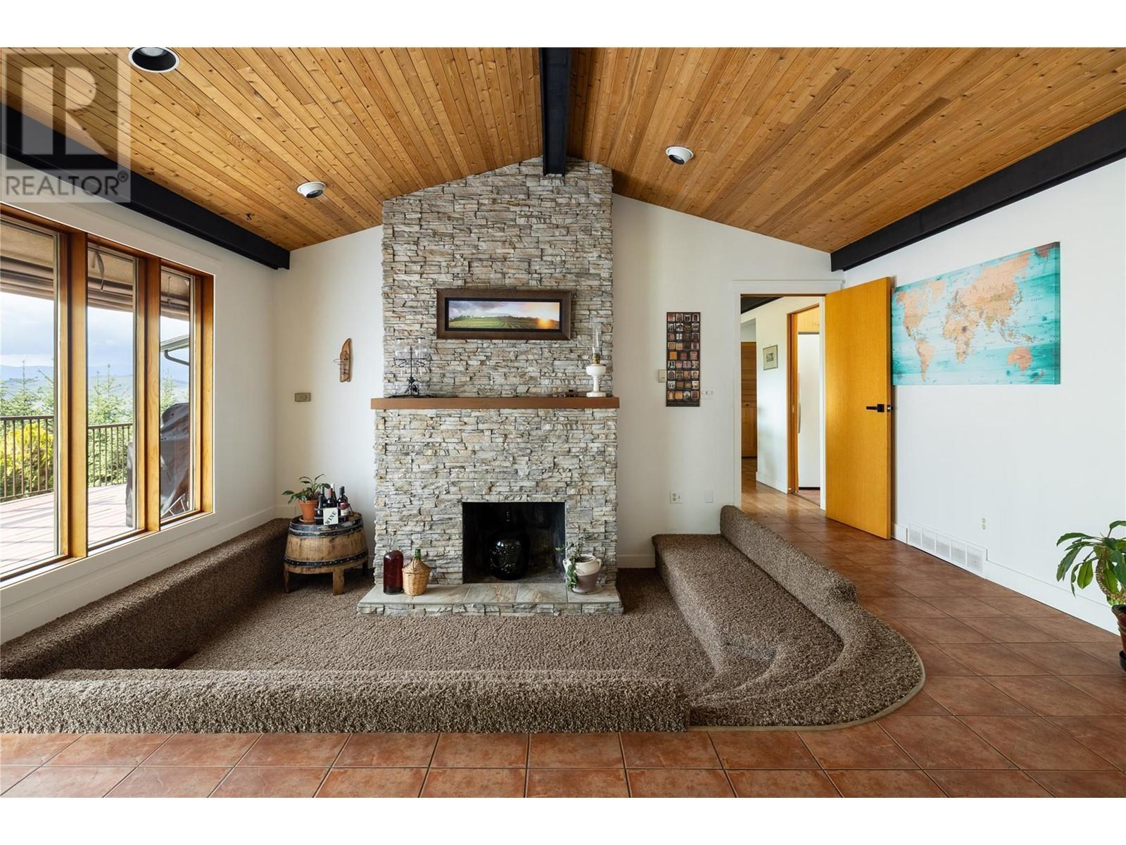 5620 Neil Road. Vernon, British Columbia