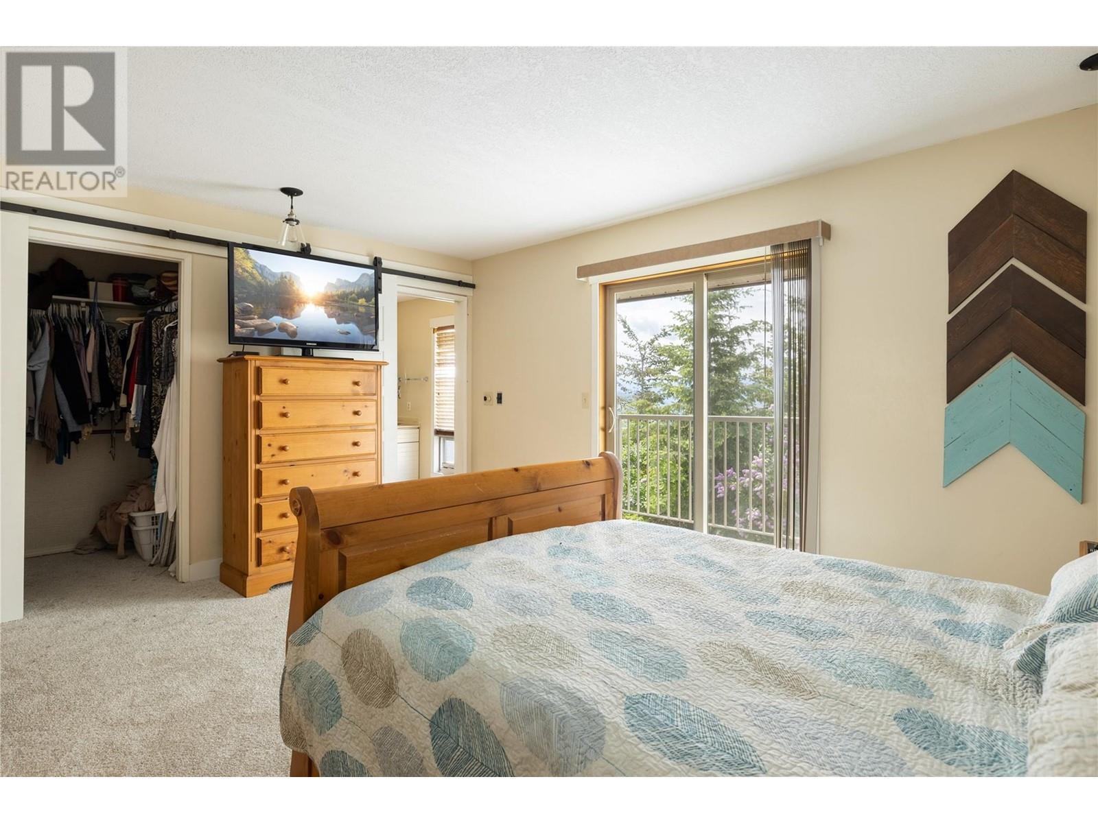 5620 Neil Road. Vernon, British Columbia