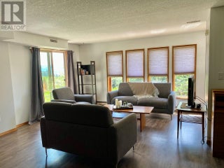 5620 Neil Road. Vernon, British Columbia