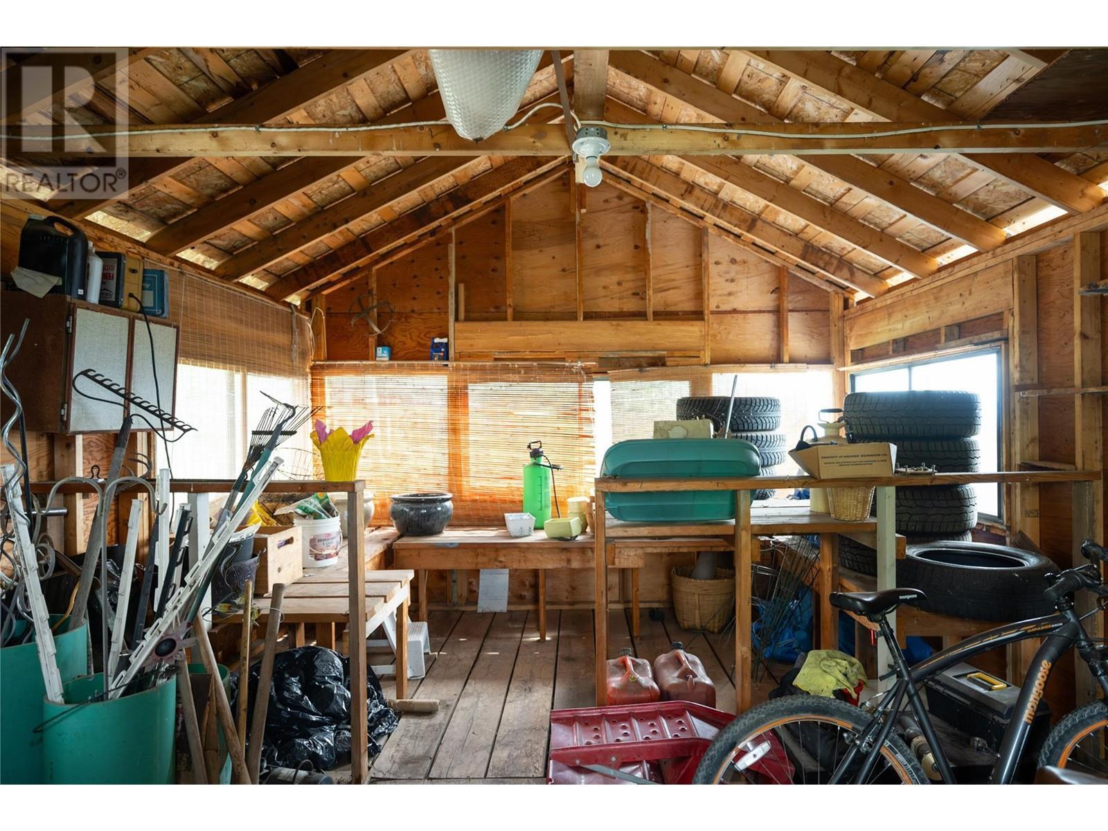 5620 Neil Road. Vernon, British Columbia