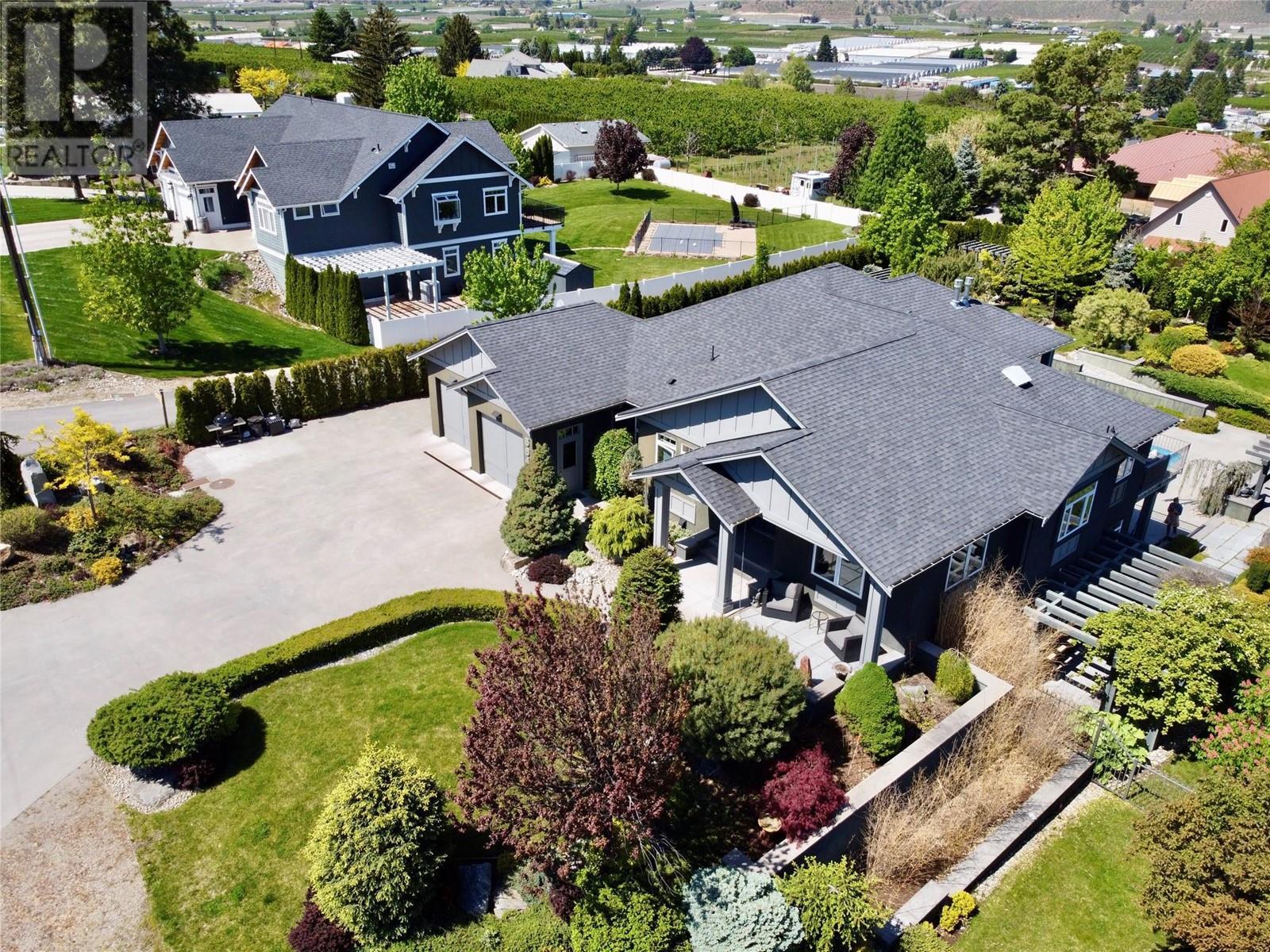 5642 Yarrow Street. Oliver, British Columbia