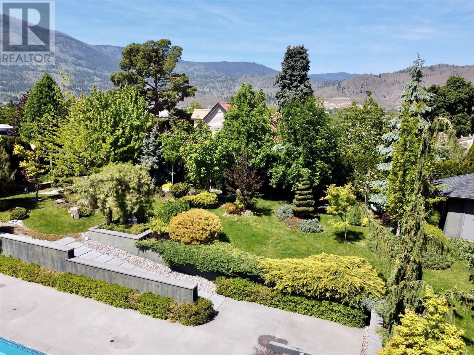 5642 Yarrow Street. Oliver, British Columbia