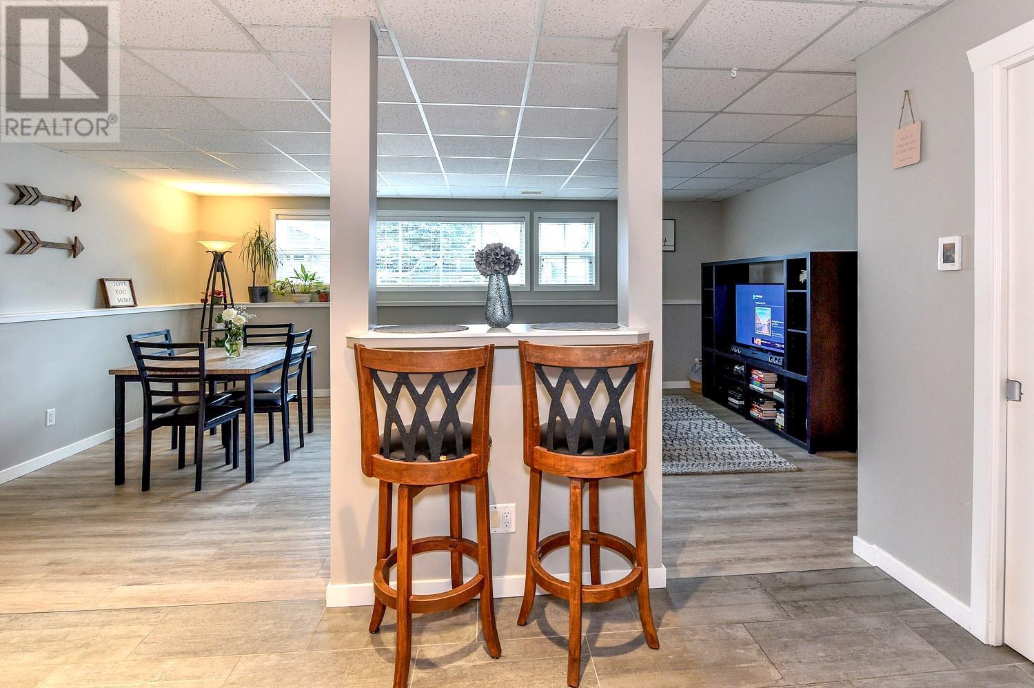 795 Elliot Avenue. Kelowna, British Columbia