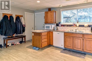 795 Elliot Avenue. Kelowna, British Columbia