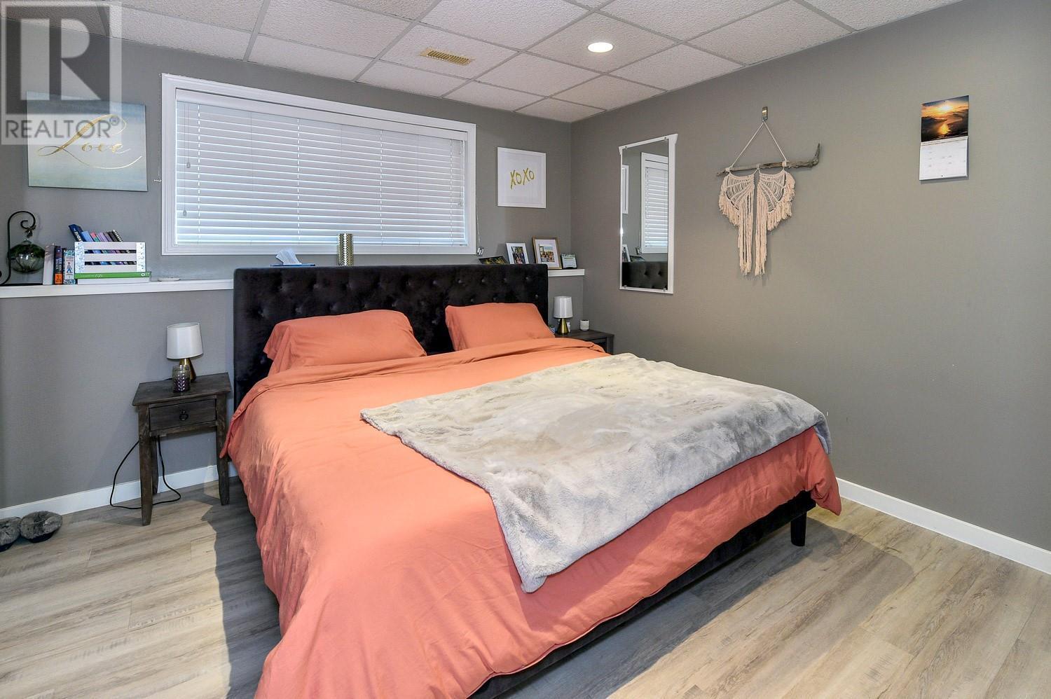 795 Elliot Avenue. Kelowna, British Columbia