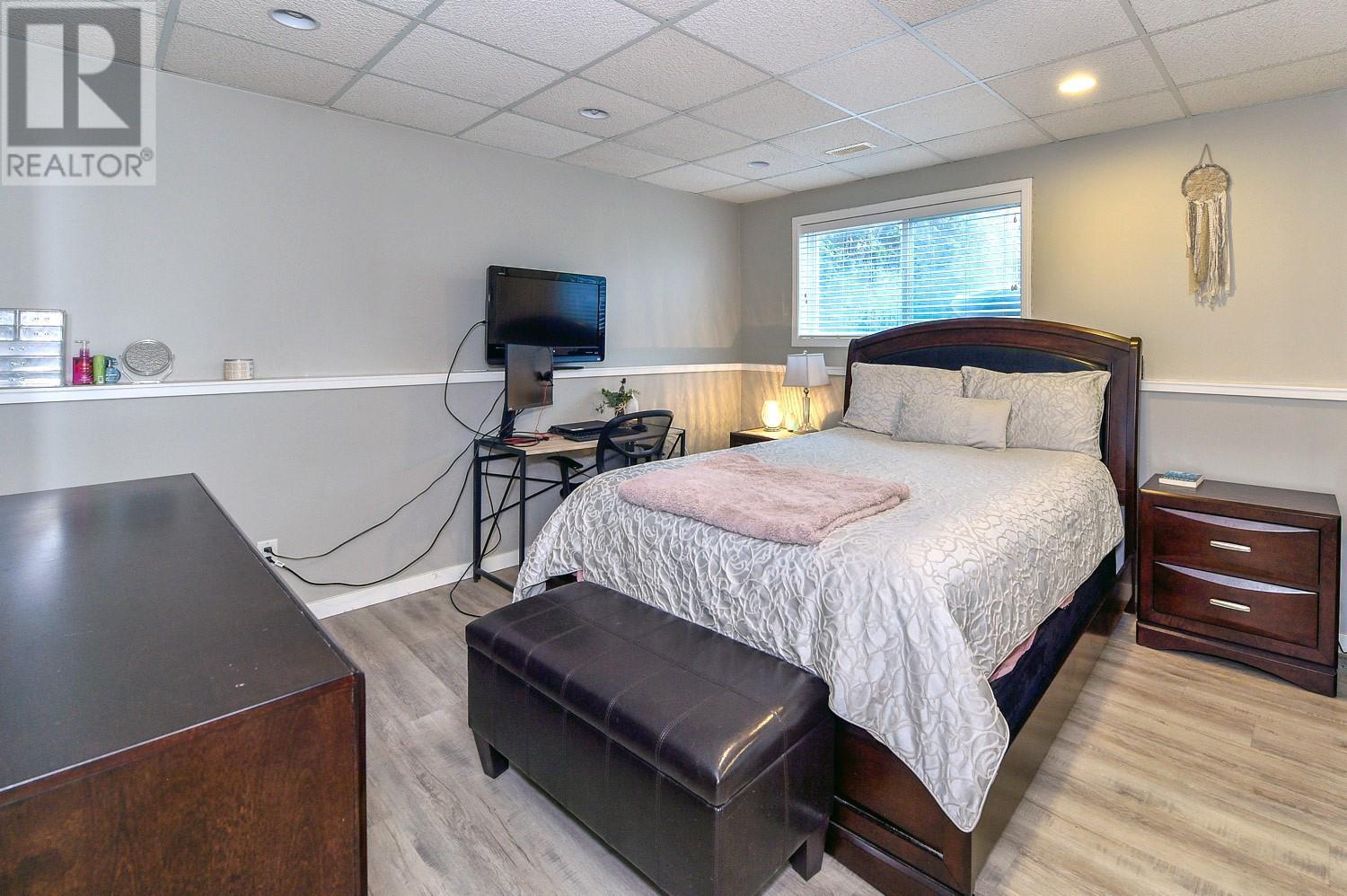 795 Elliot Avenue. Kelowna, British Columbia