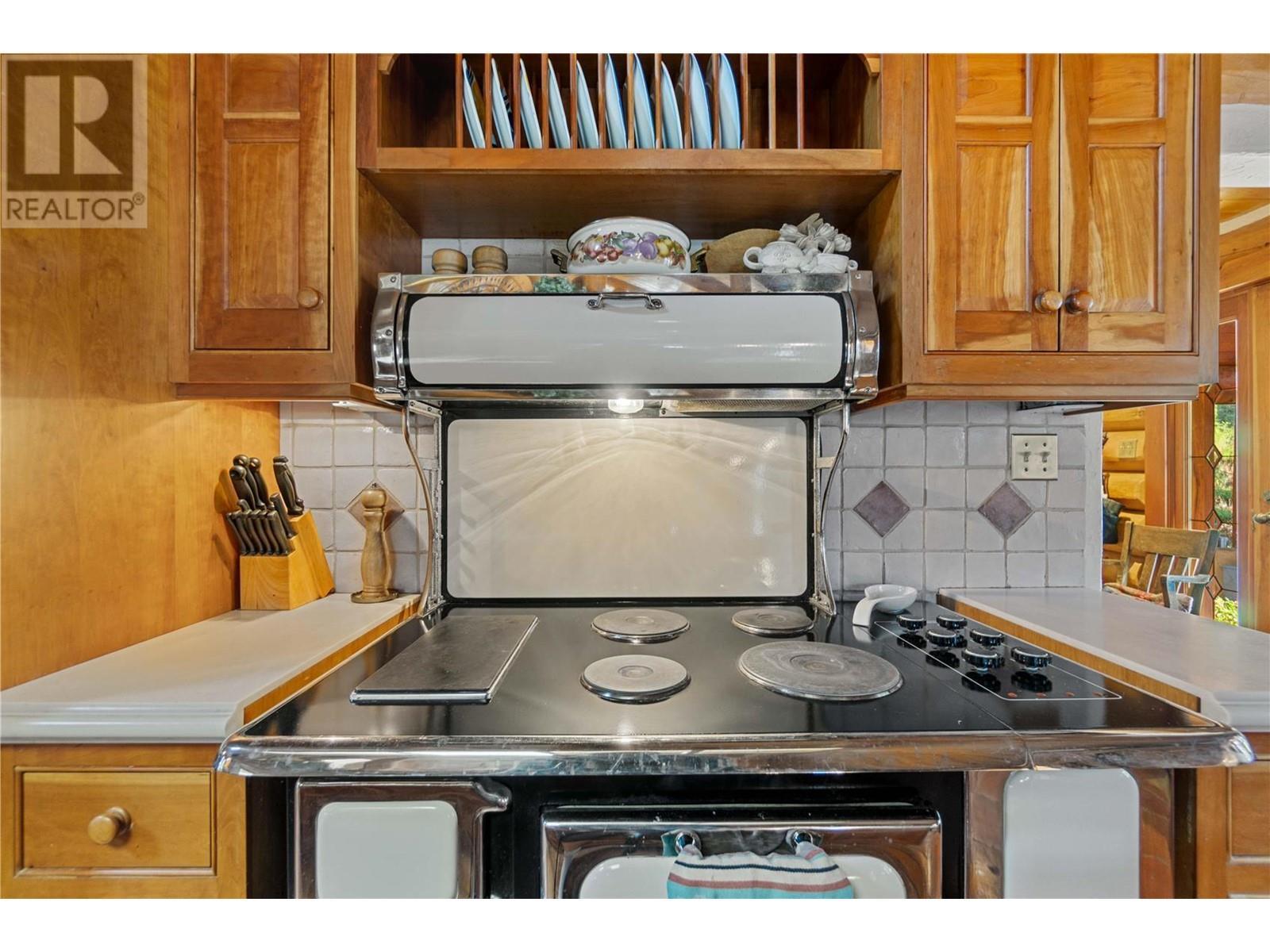 1291 Otter Lake Road. Armstrong, British Columbia