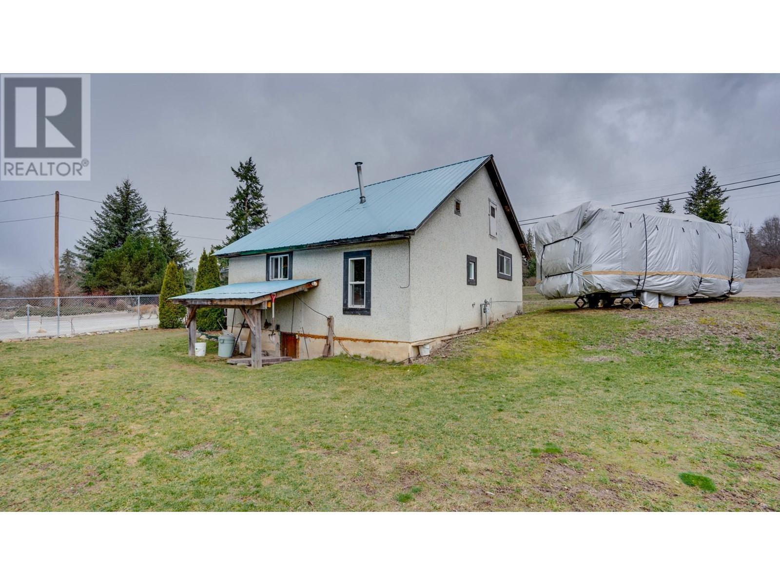 4600 50 Street Ne. Salmon Arm, British Columbia
