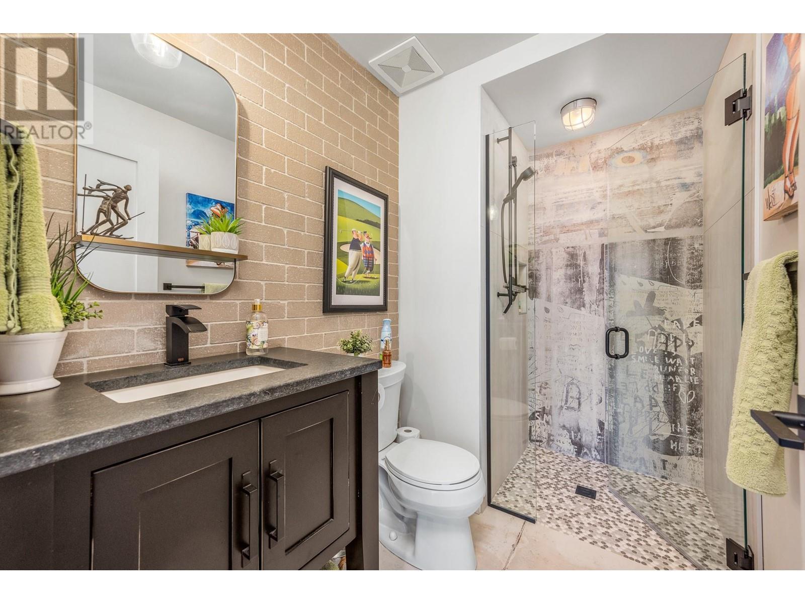 101 Village Centre Court Unit# 432. Vernon, British Columbia