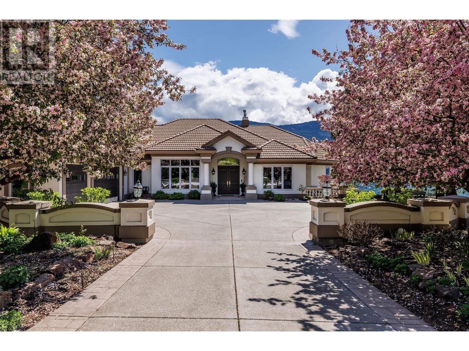 315 Kalamalka Lakeview Drive Unit# 1. Vernon, British Columbia