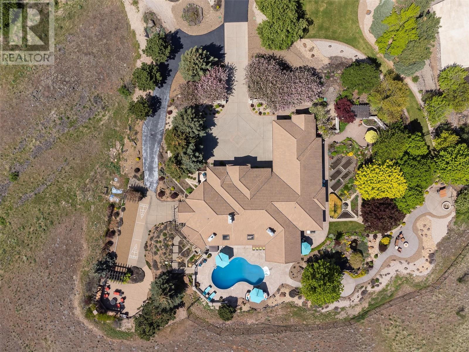 315 Kalamalka Lakeview Drive Unit# 1. Vernon, British Columbia