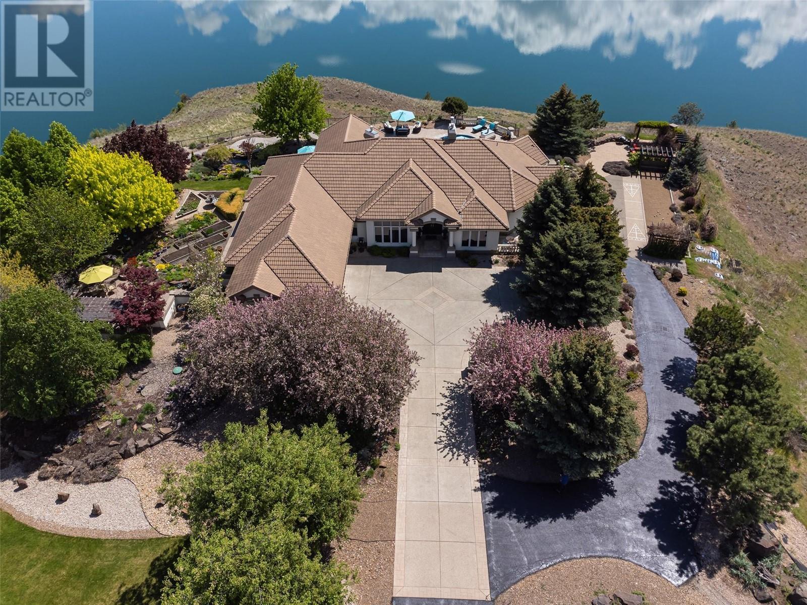 315 Kalamalka Lakeview Drive Unit# 1. Vernon, British Columbia