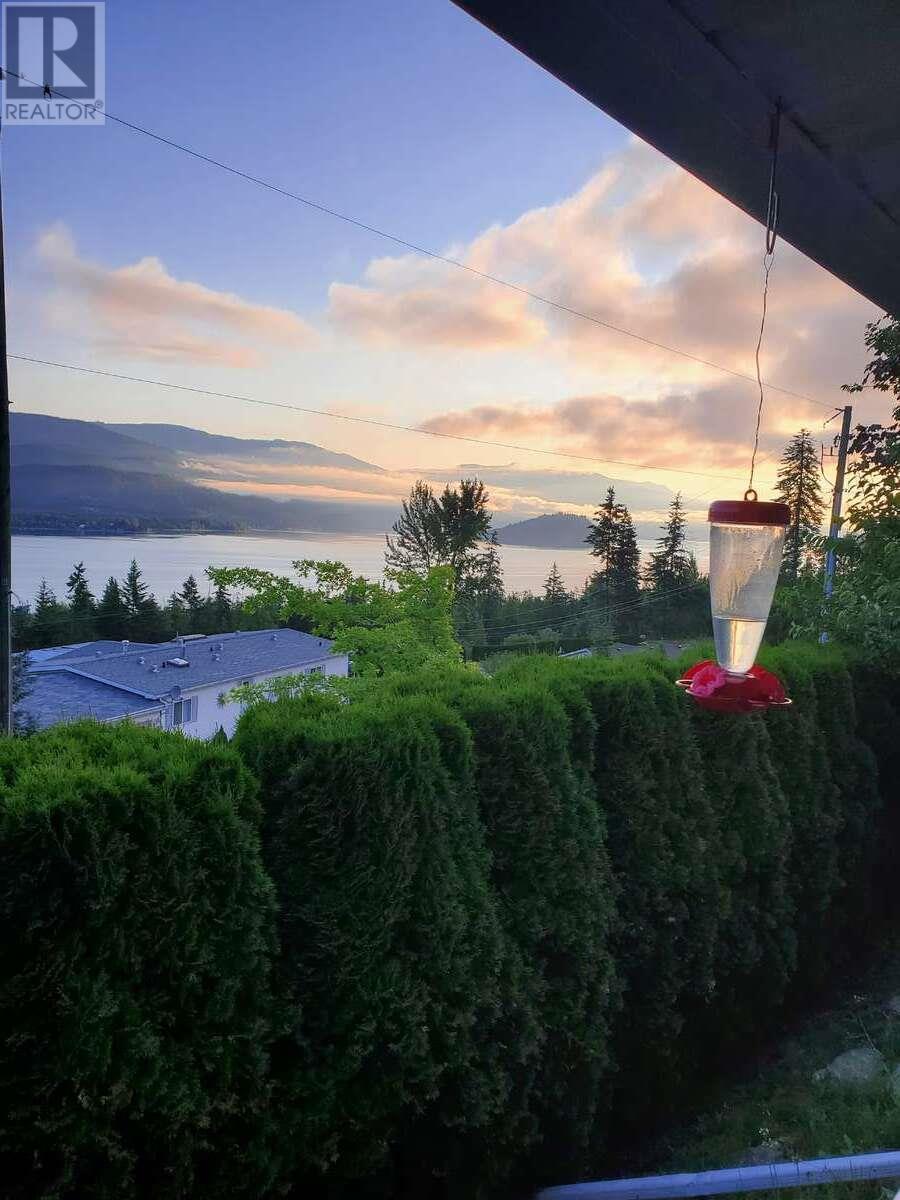 1510 Trans Canada Highway Unit# 32. Sorrento, British Columbia